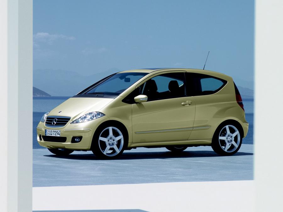  Mercedes-Benz A200 3-Door 2004 года  (фото 6 из 20)